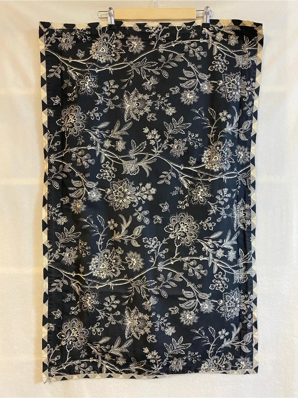 Set of 2 American Living 100% cotton black tan gingham plaid floral King shams